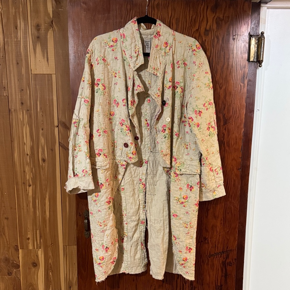 Magnolia Pearl Floral Cream Coat